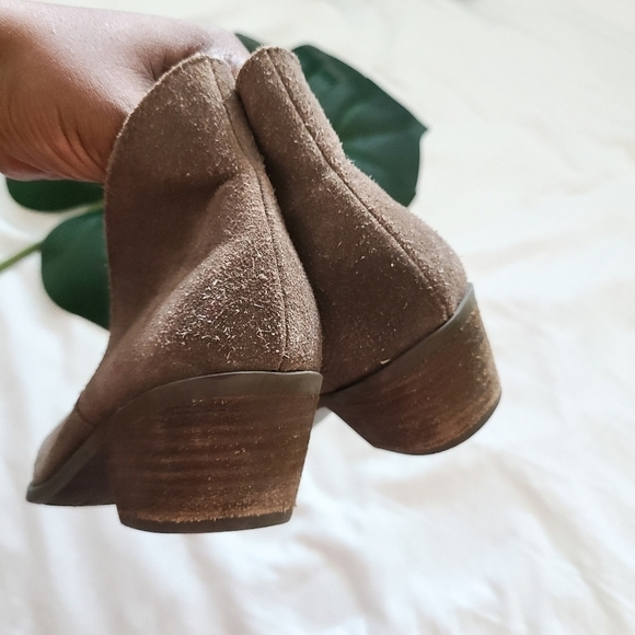 Me too zale slip on booties - Picture 2 of 9